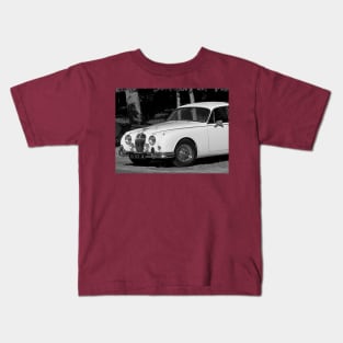 Vintage car an atmosphere of yesteryear 12 (n&b)(t) by Olao-Olavia / Okaio Créations by PANASONIC fz 200 Kids T-Shirt